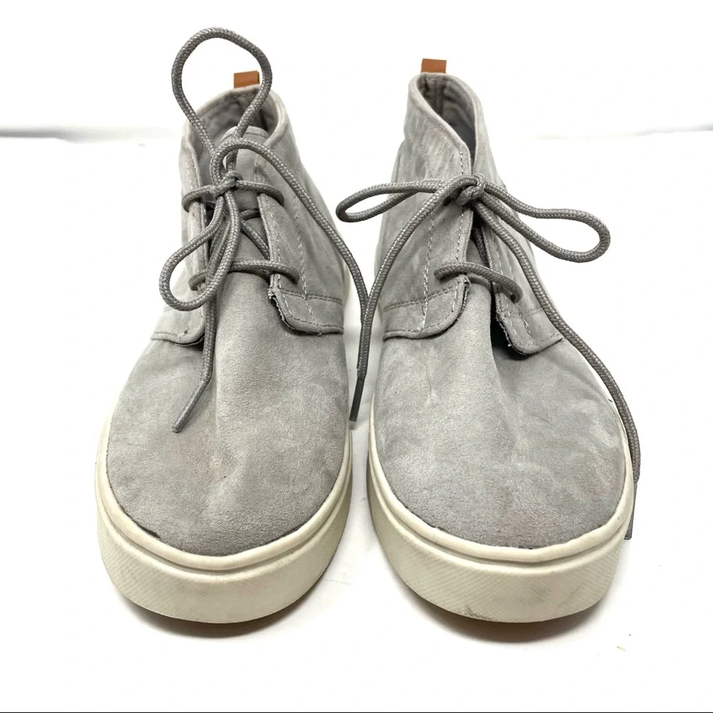 CAT & JACK size 5 faux suede moccasin-style shoes, NWOT
